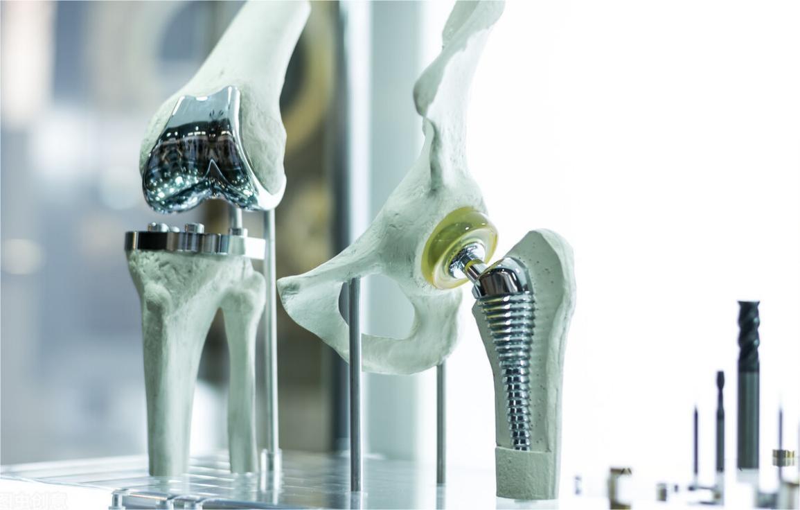 钛合金人体关节.jpg